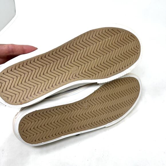 Axel Arigato sneakers size 38 white gray red blue - Picture 4 of 6